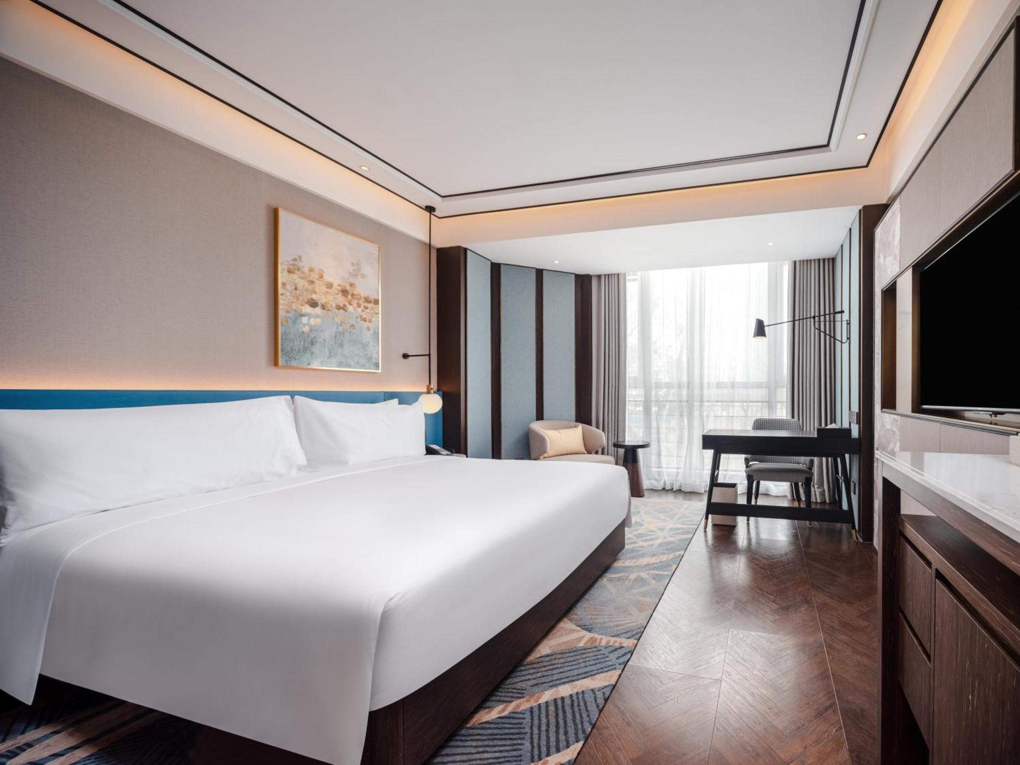 Hilton Garden Inn Beijing Guomao ภายนอก รูปภาพ