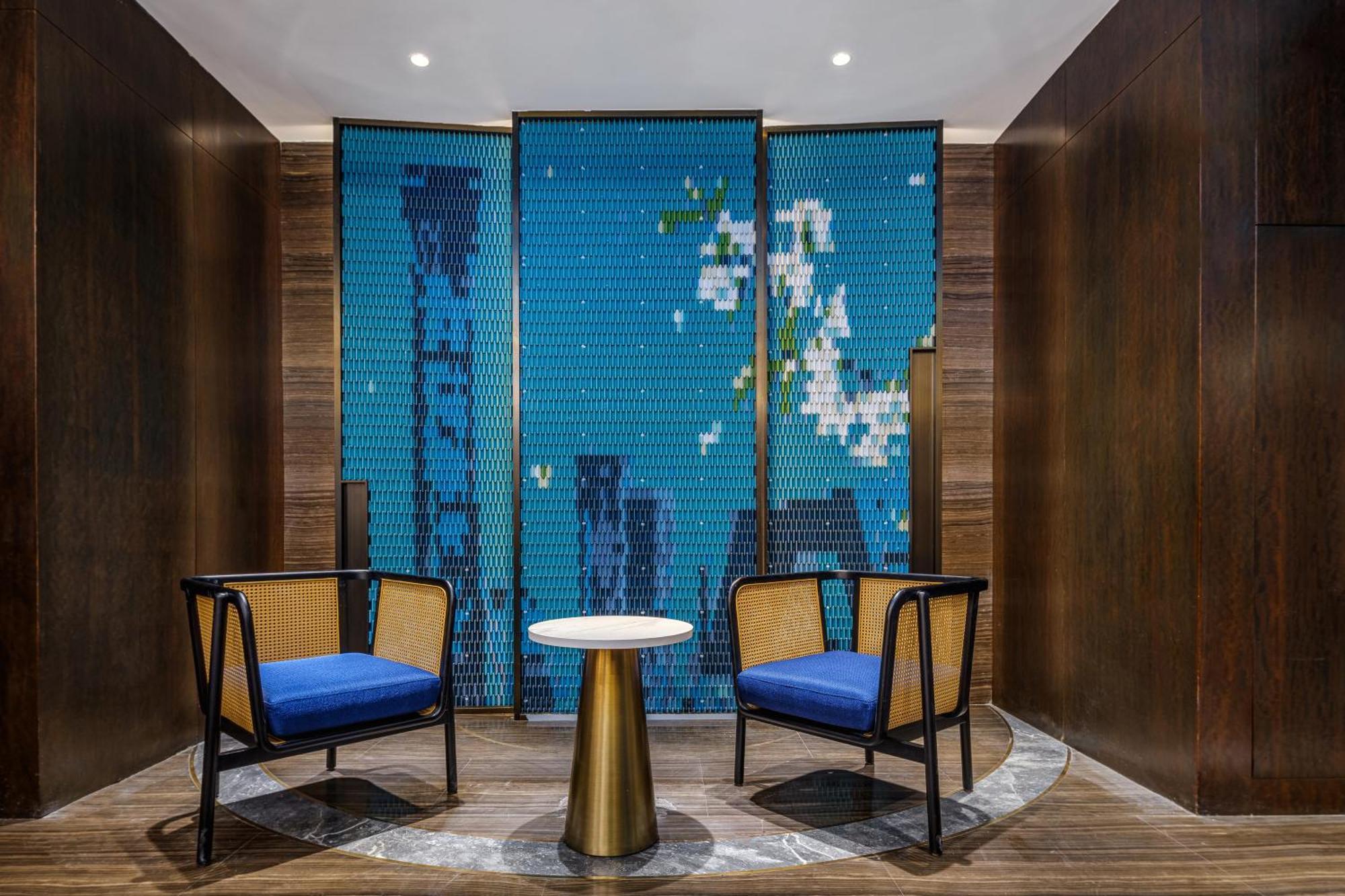 Hilton Garden Inn Beijing Guomao ภายนอก รูปภาพ